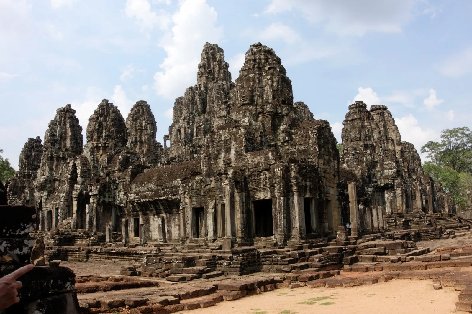 Encore Angkor ...
